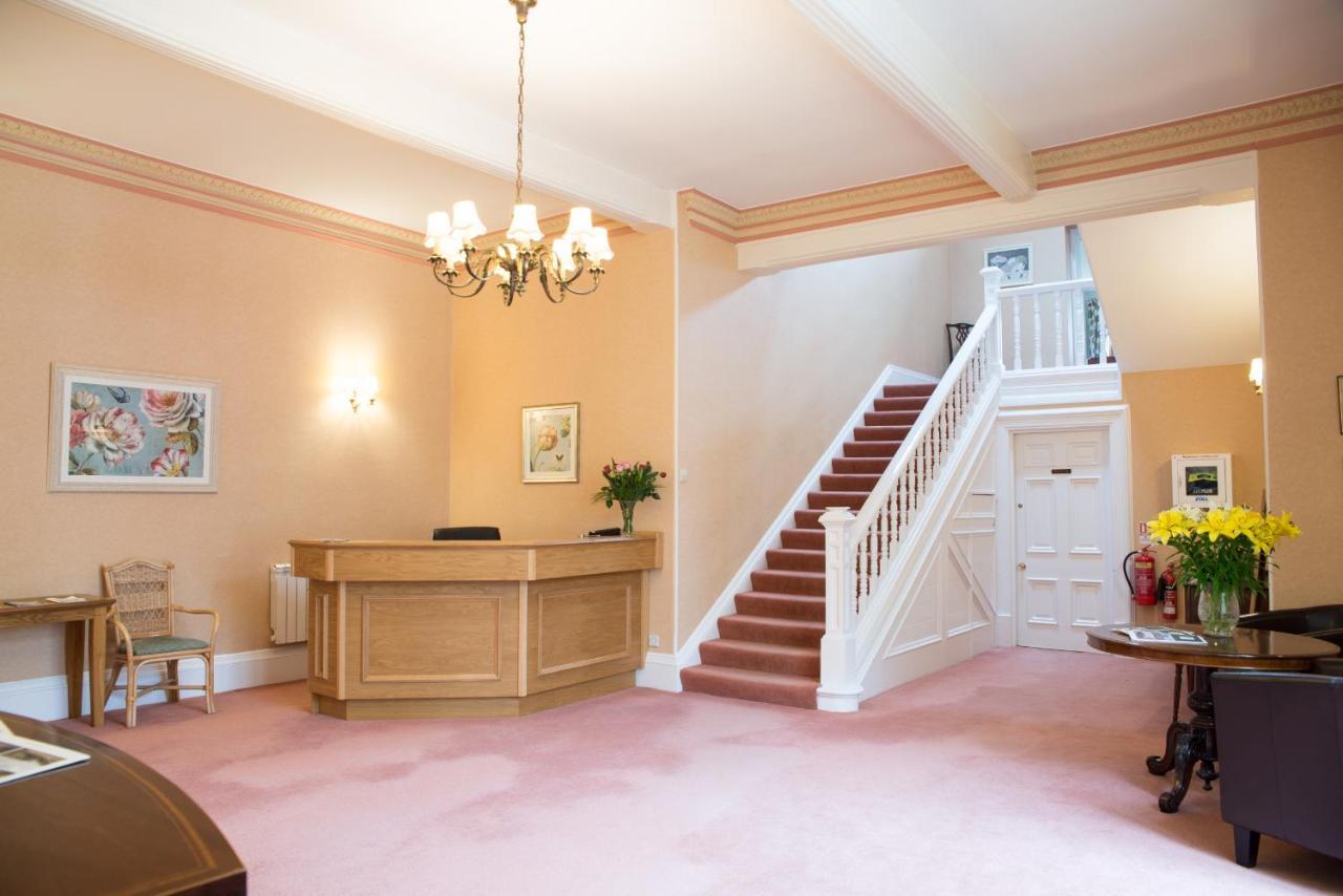 Park Club With Swimming Pool & * Kingswear