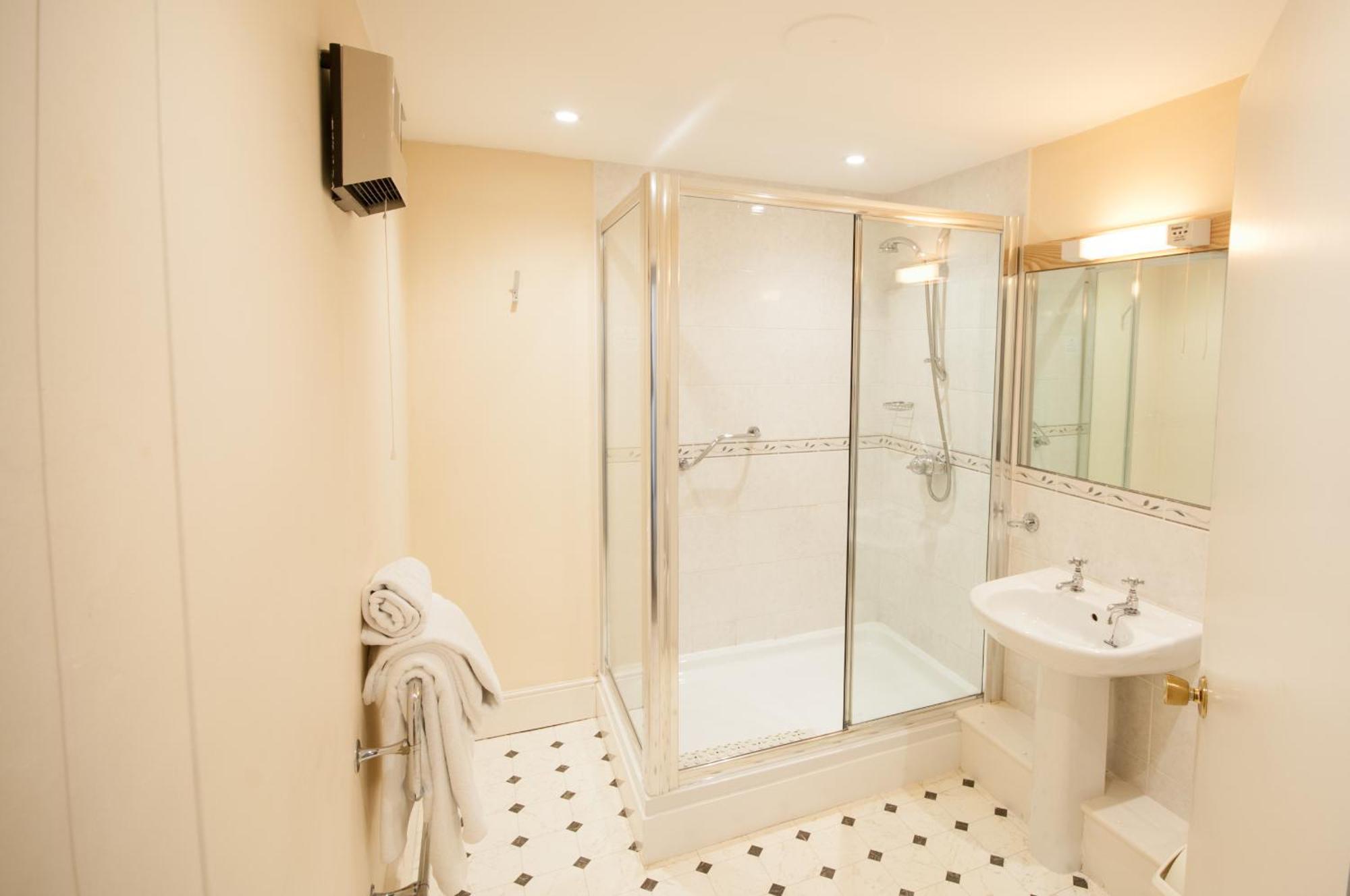 Park Club With Swimming Pool & Apartamento Kingswear